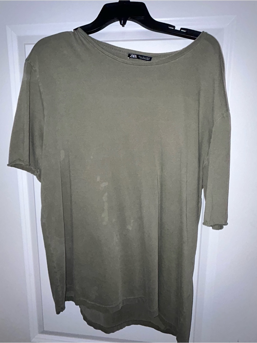 Zara Men's Short Sleeve Tee in Olive